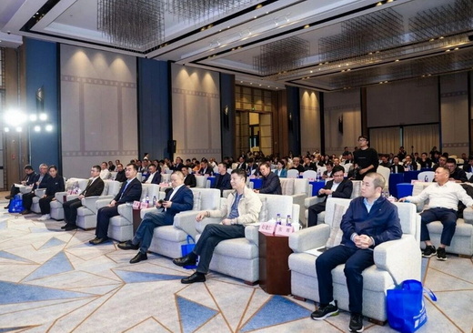 绿色·创造·AI+——2025宁波压铸产业论坛暨北仑模具科技周活动成功举办